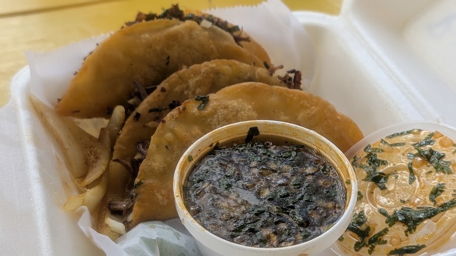 Taquería Taco Rico