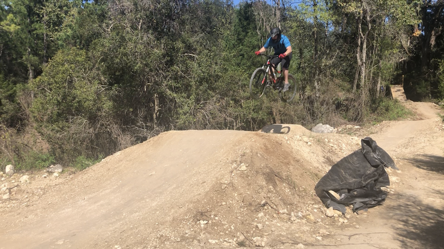 Santos Trails