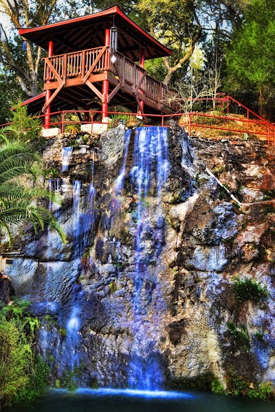 Cedar Lakes Woods and Gardens